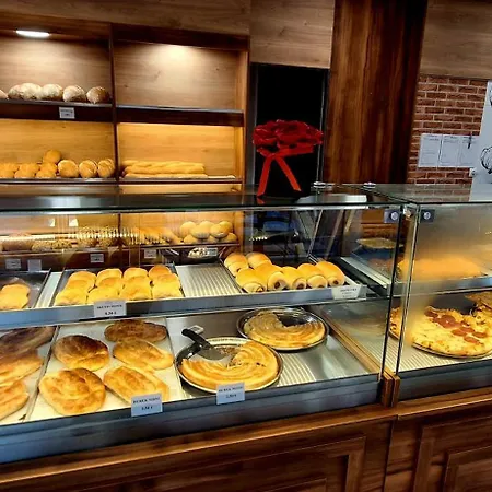 Oda ve Kahvaltı Sonce 3*