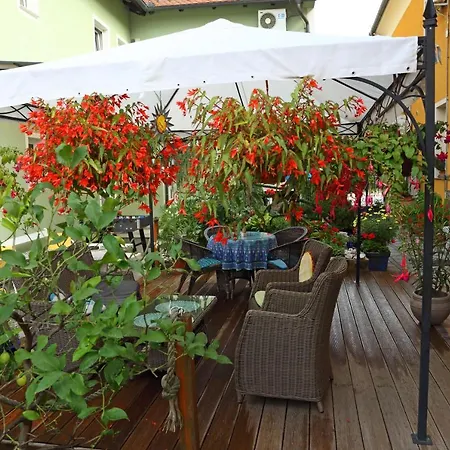 Bed & Breakfast Sonce 2*
