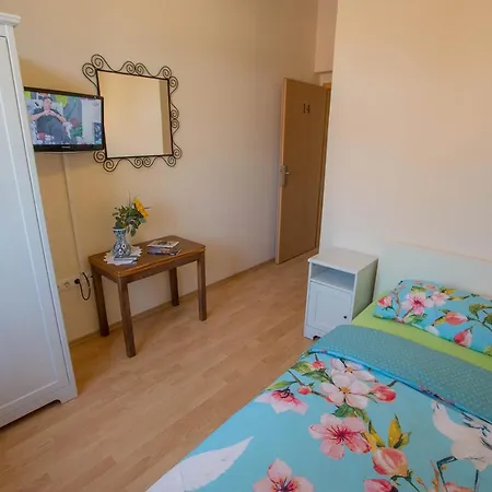 Sonce Oda ve Kahvaltı Ptuj