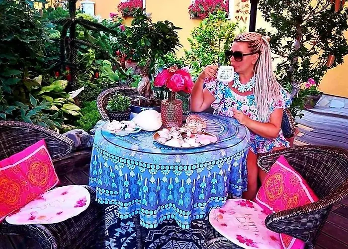 Sonce Bed and Breakfast 3*